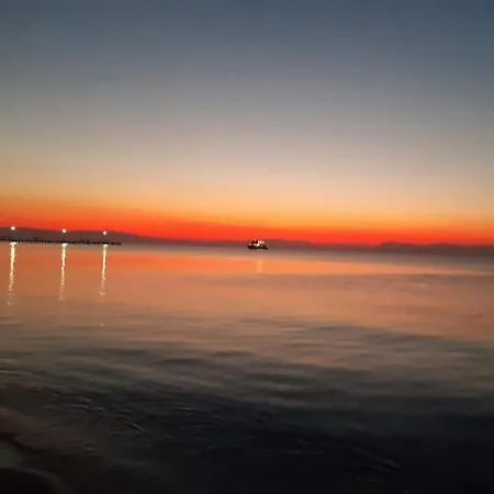 Sun Sea No 2 Apartment